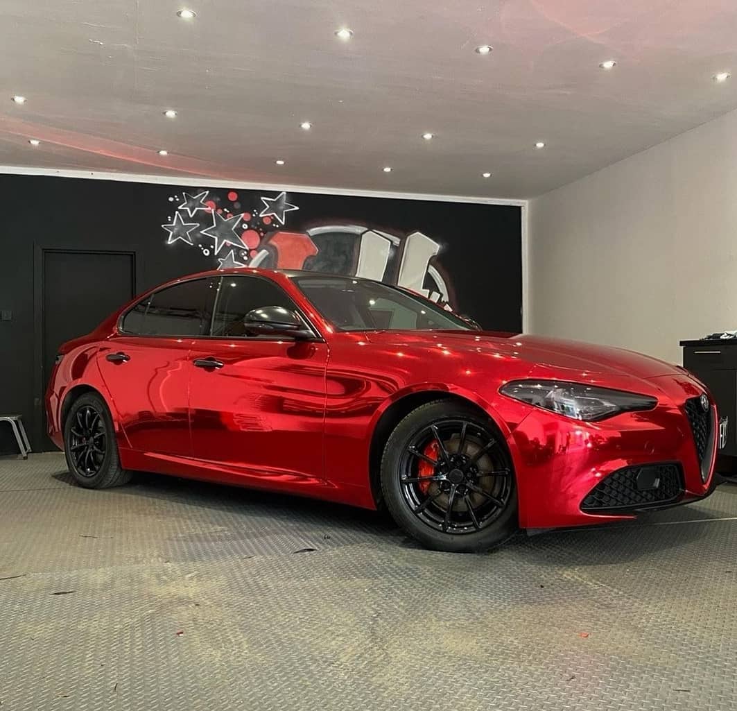 Alfa Romeo Giulia|Mirror Chrome Red Vinyl Wrap|Eowrap