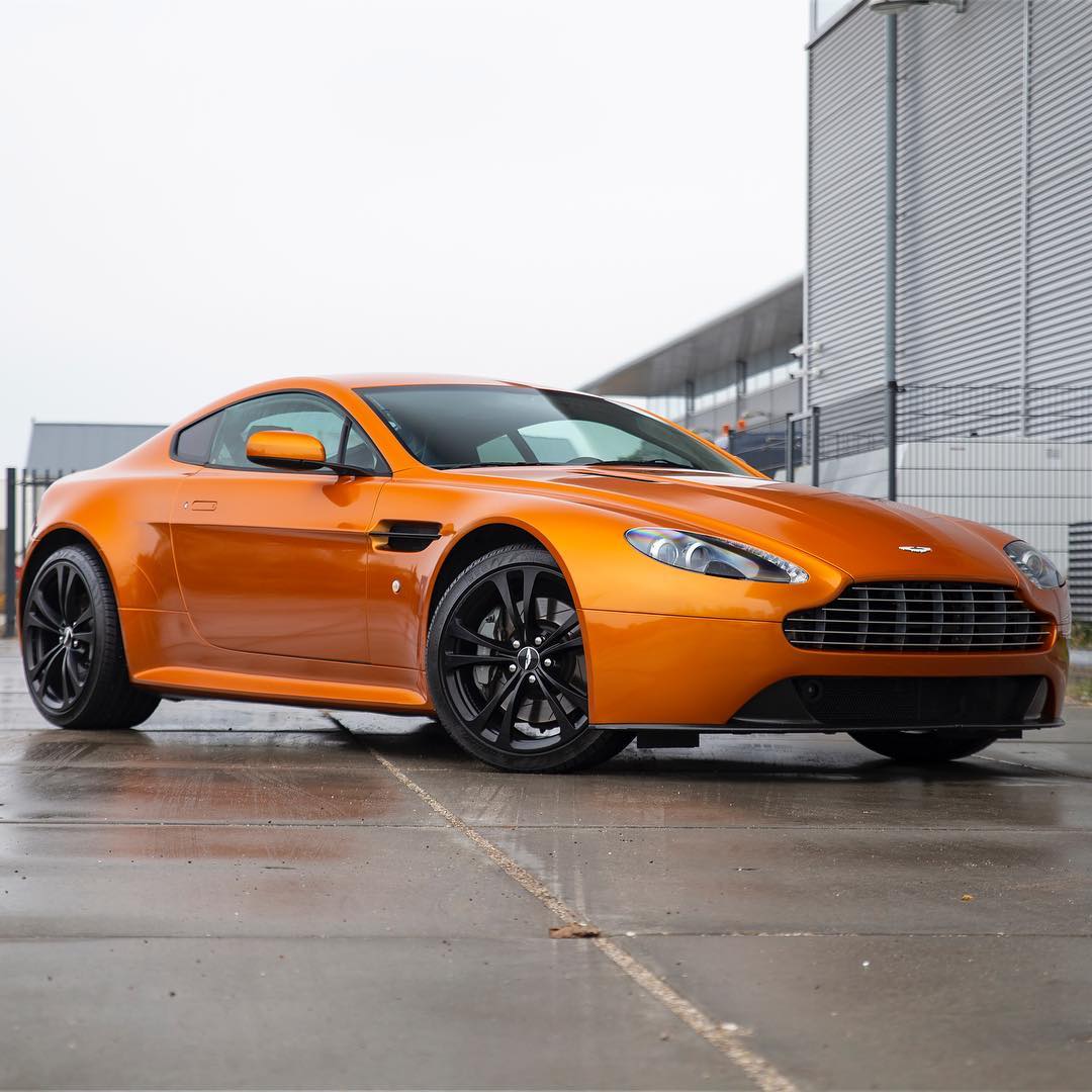 Aston Martin|Super Glossy Orange Poppy Vinyl Wrap|Eowrap