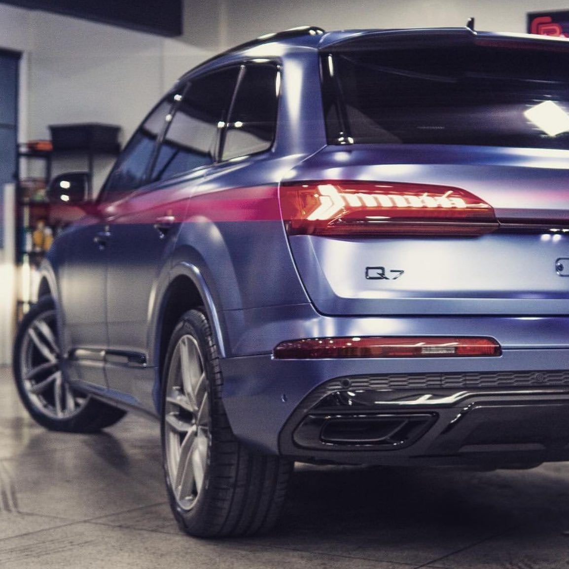 Audi Q7|Matte Metallic Oxford Blue Vinyl Wrap|Eowrap