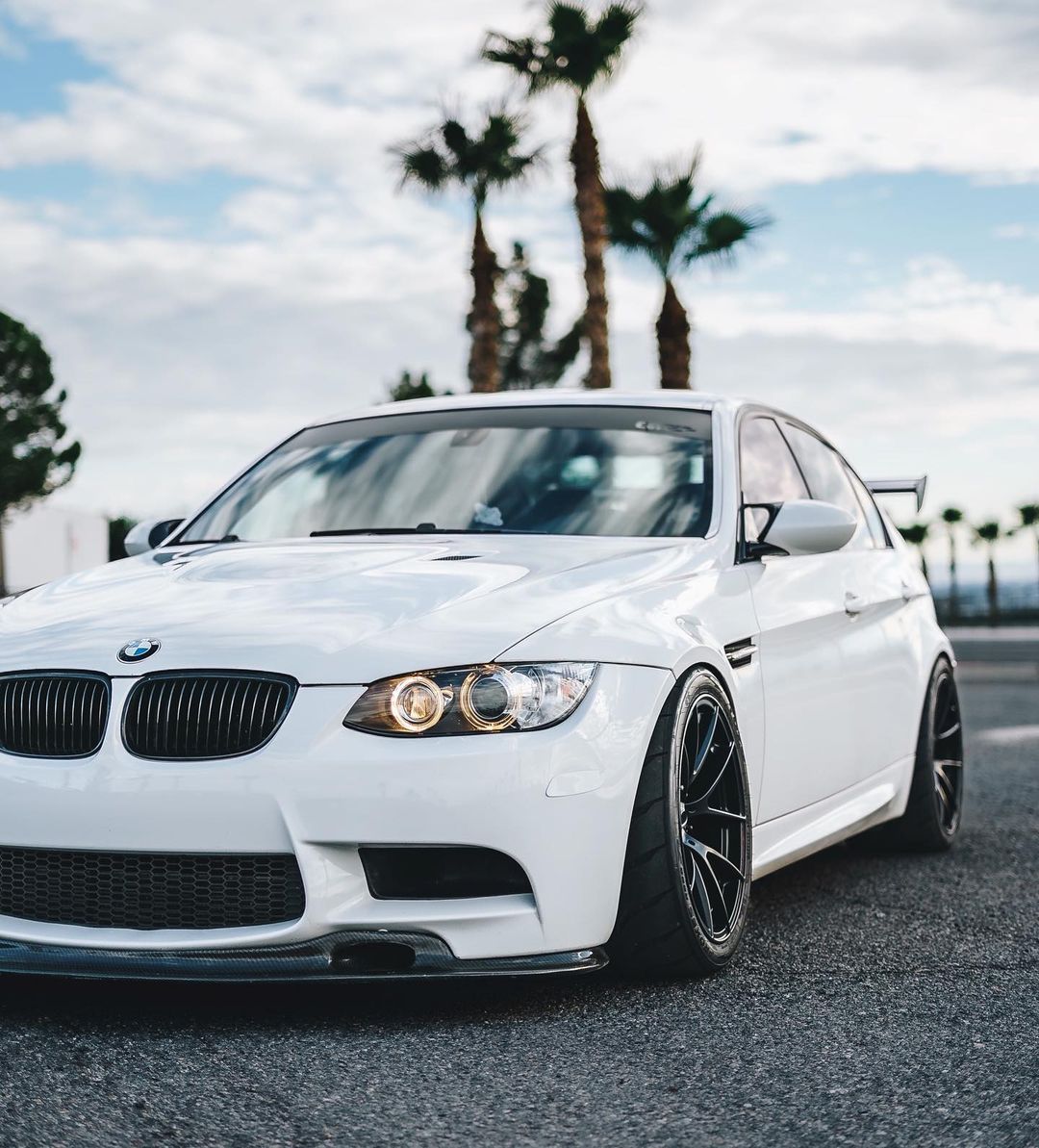 BMW M3|Glitter Metallic Diamond White Vinyl Wrap|Eowrap