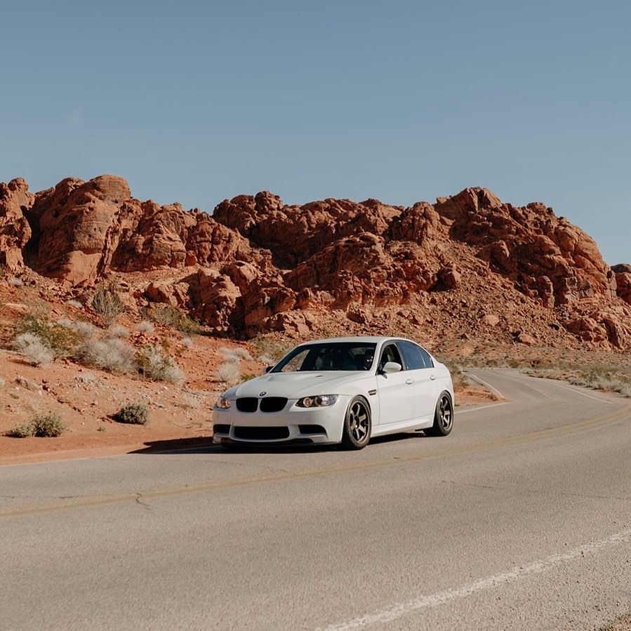 BMW M3|Glitter Metallic Diamond White Vinyl Wrap|Eowrap