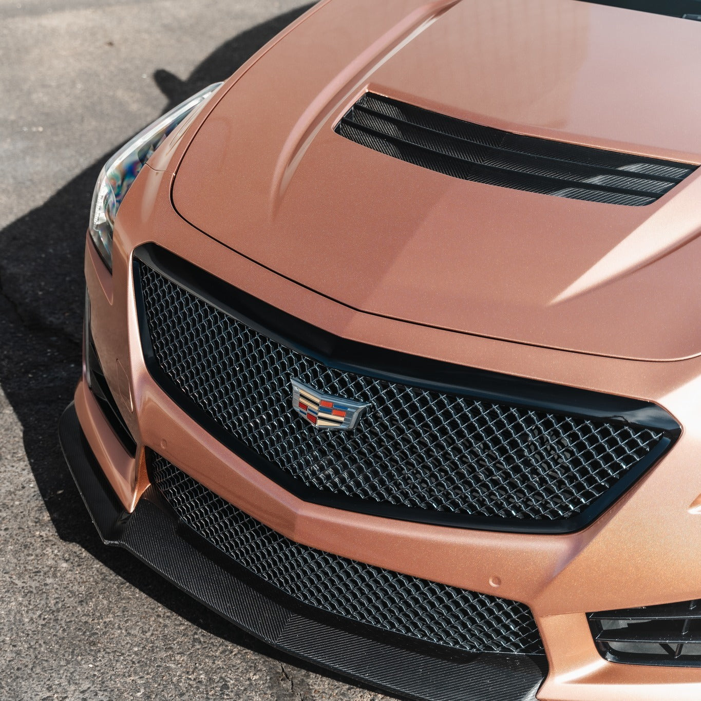 Cadillac|Glossy Metallic Rose Gold Vinyl Wrap|Eowrap