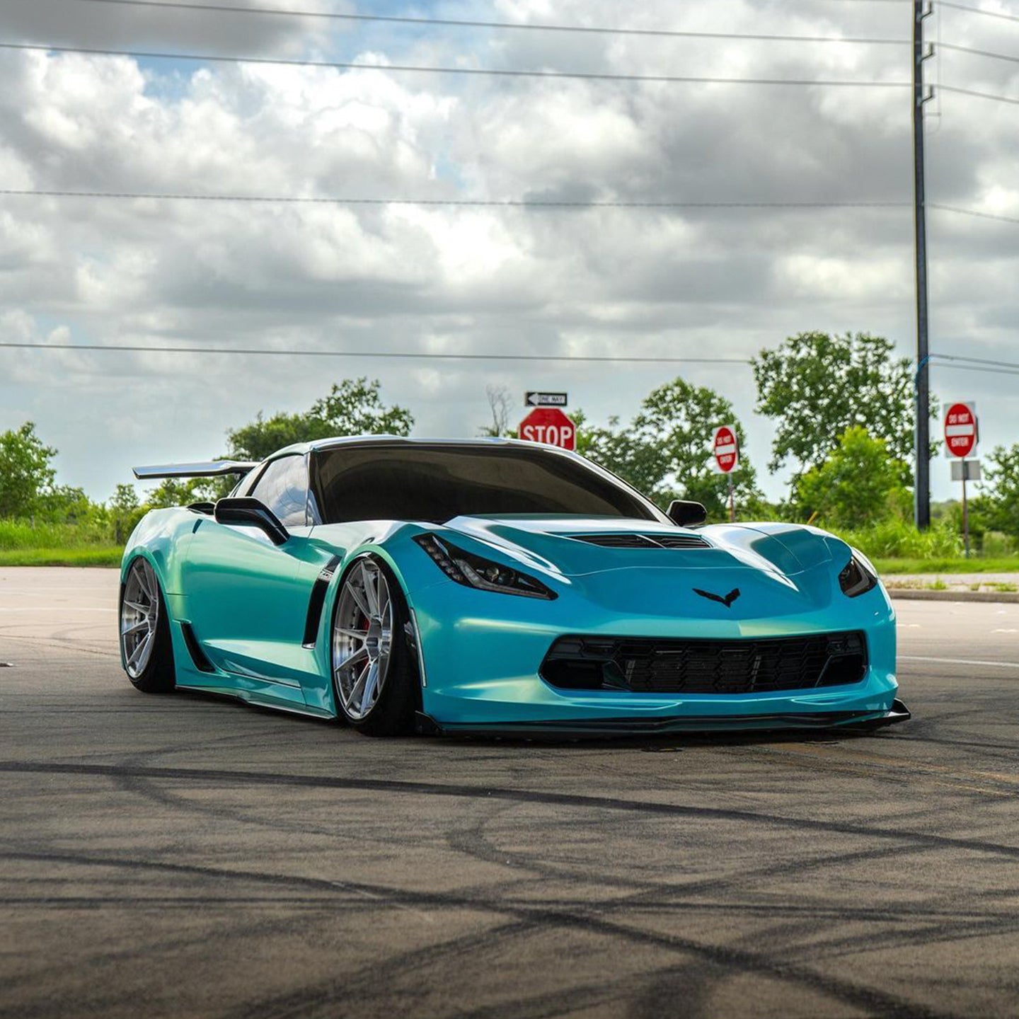 Chevrolet Corvette C7|Candy Metallic Neon Ice Blue Vinyl Wrap|eowrap