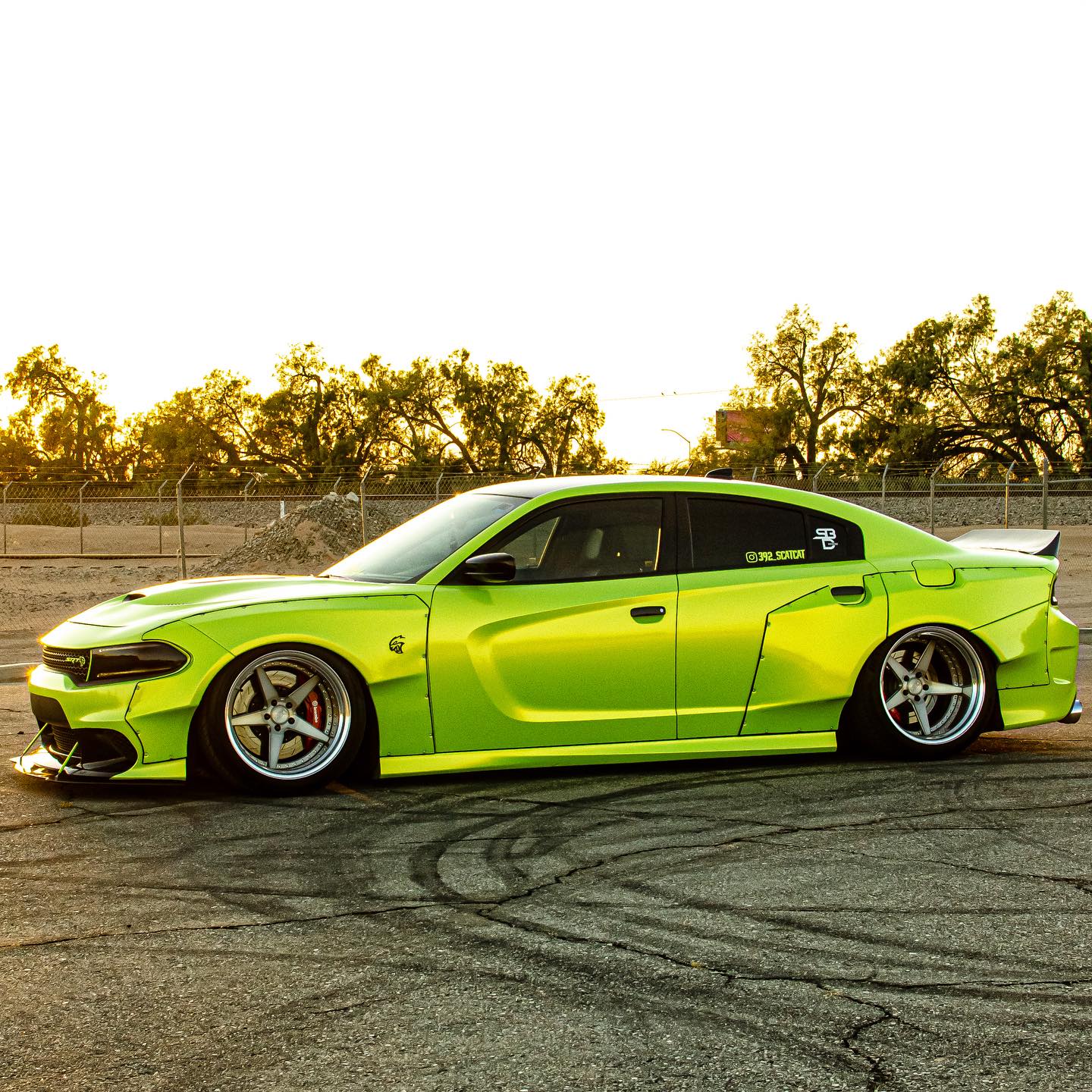 Dodge Charger|Candy Metallic Neon Yellow green Vinyl Wrap|Eowrap