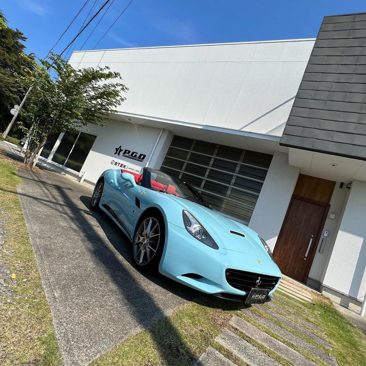 Ferrari California|Super Glossy Yacht Blue Vinyl Wrap|Eowrap