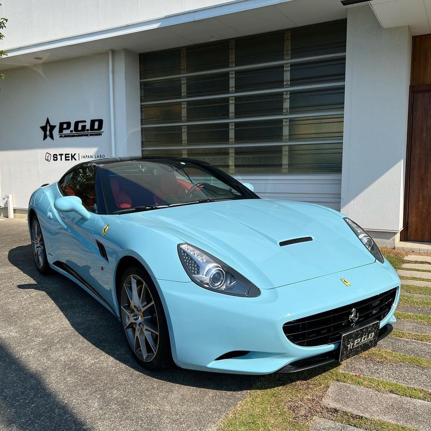 Ferrari California|Super Glossy Yacht Blue Vinyl Wrap|Eowrap