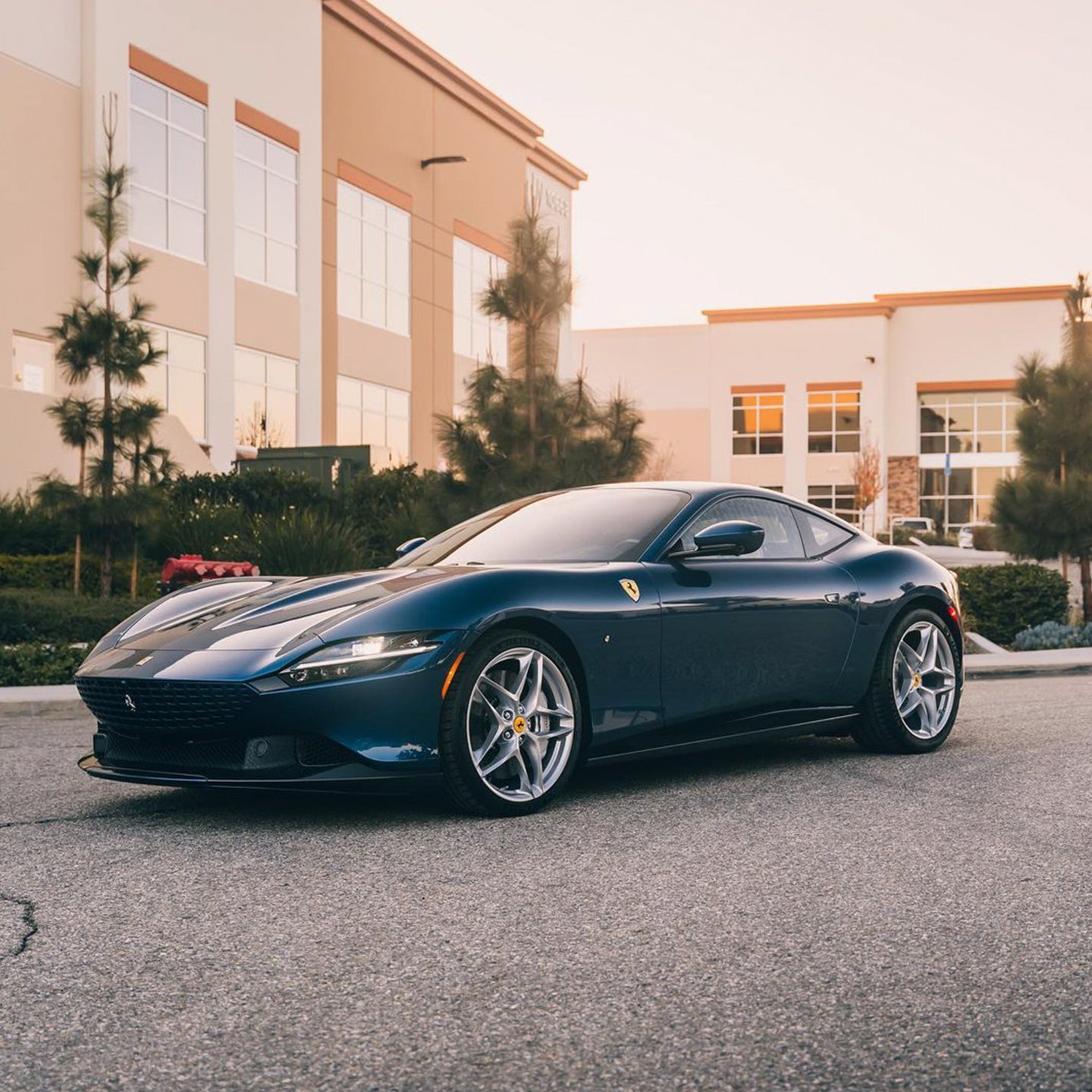 Ferrari|Glossy Metallic Indigo Blue Vinyl Wrap|Eowrap