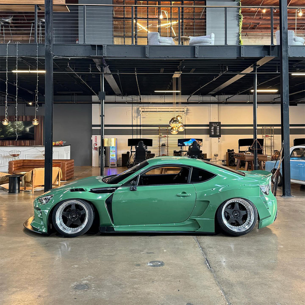 Gloss Auratium Green Vinyl Wrap