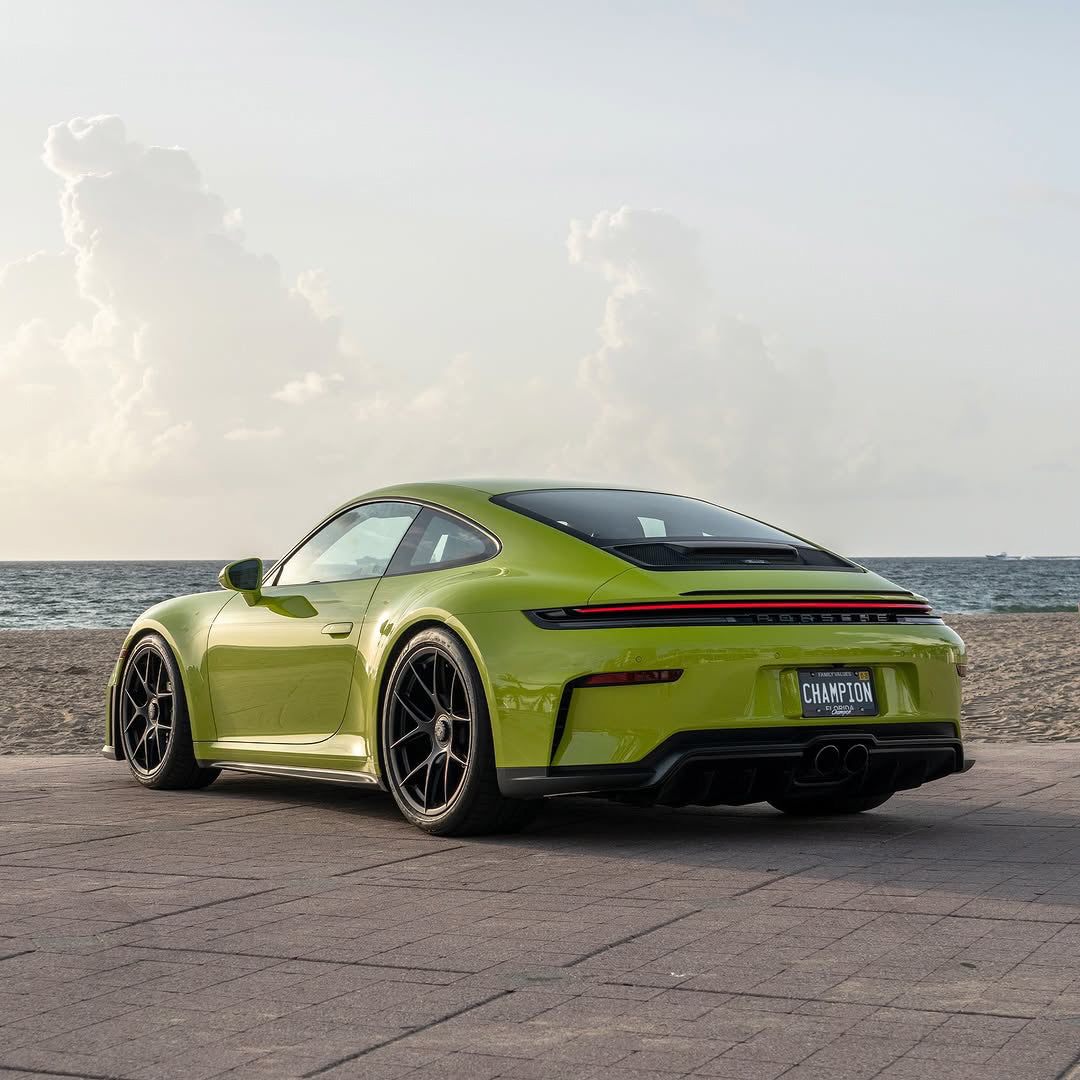 Gloss Grass green Vinyl Wrap