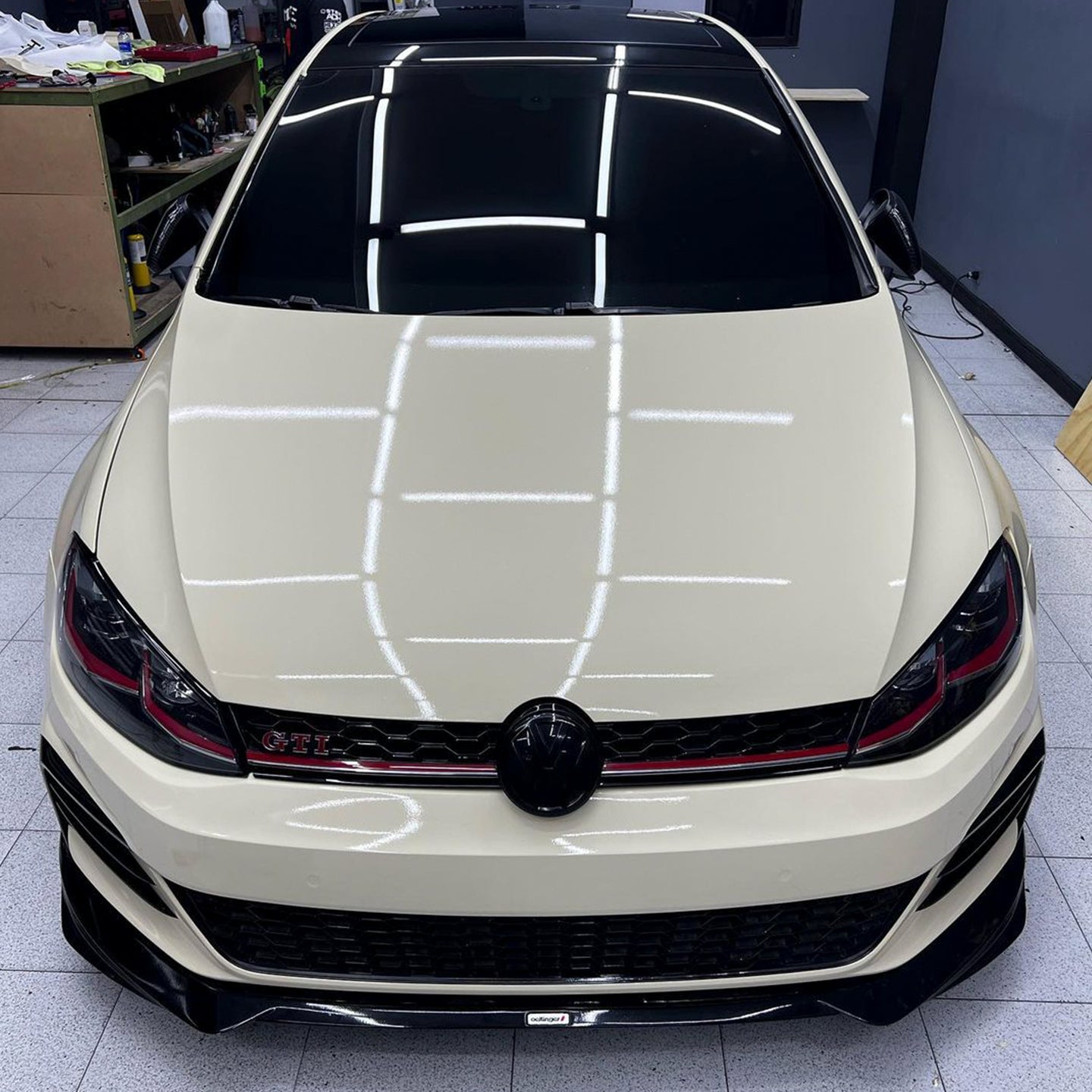 Golf GTI|High Glossy Simply White Vinyl Wrap|Eowrap