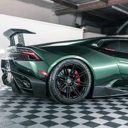 Lamborghini|Glossy Metallic Deep Jungle Green Vinyl Wrap|Eowrap