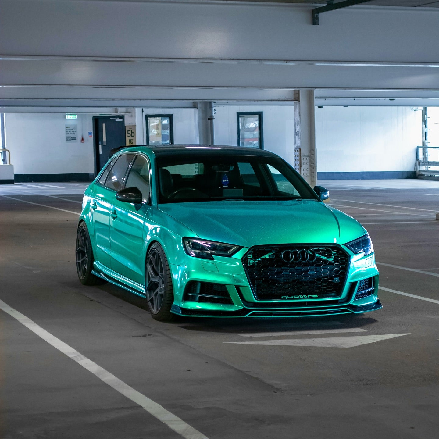 Mirror Chrome Tiffany Vinyl Wrap