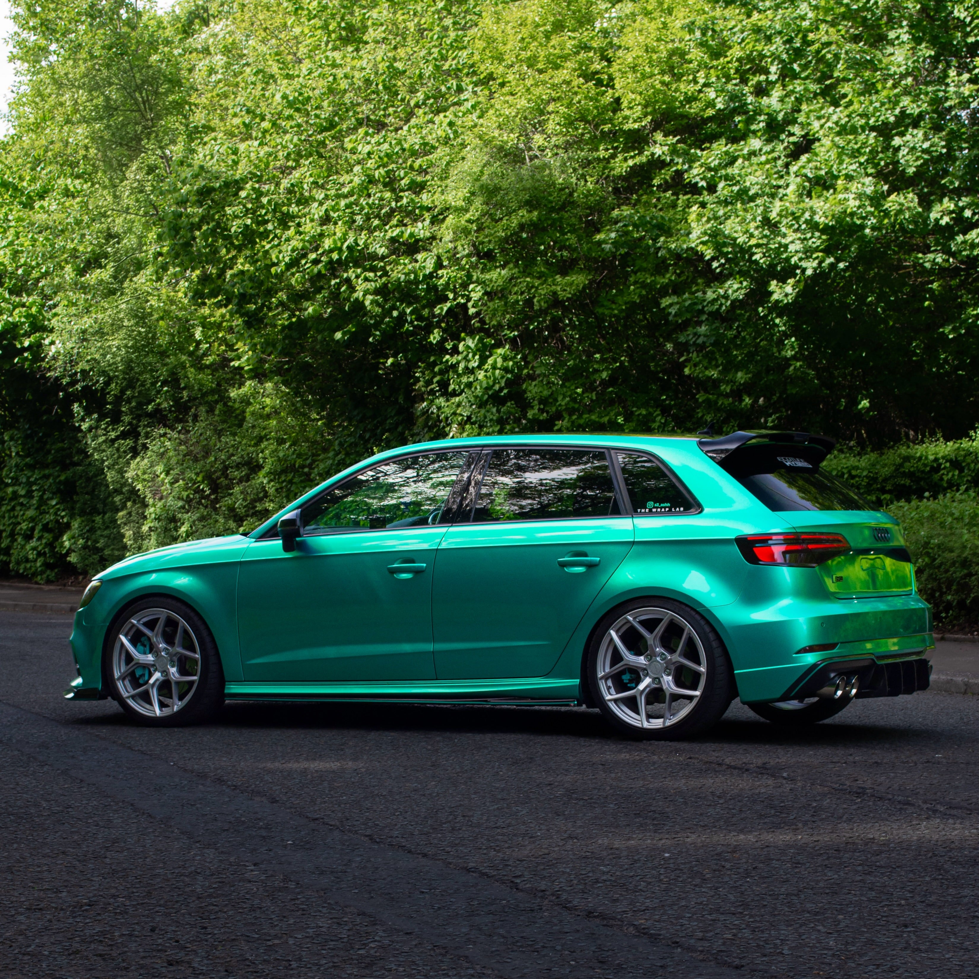 Mirror Chrome Tiffany Vinyl Wrap
