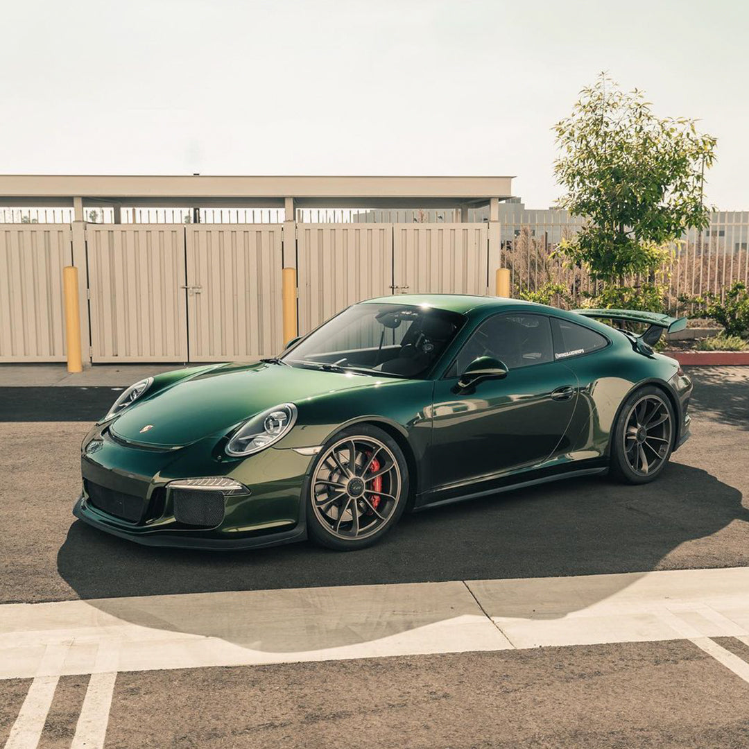 Porsche|Glossy Metallic Gotland Green Vinyl Wrap|Eowrap