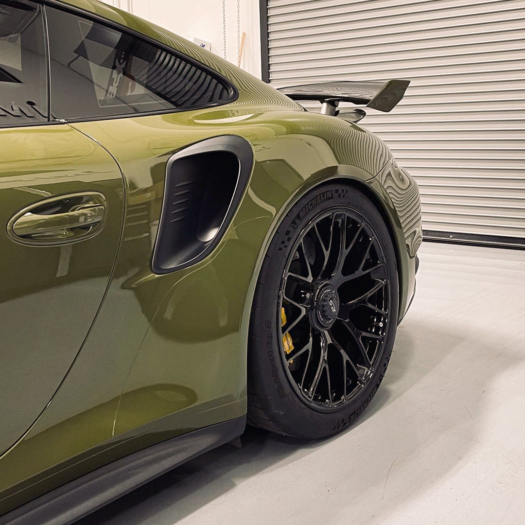 Porsche|High Glossy Army Green Vinyl Wrap|Eowrap