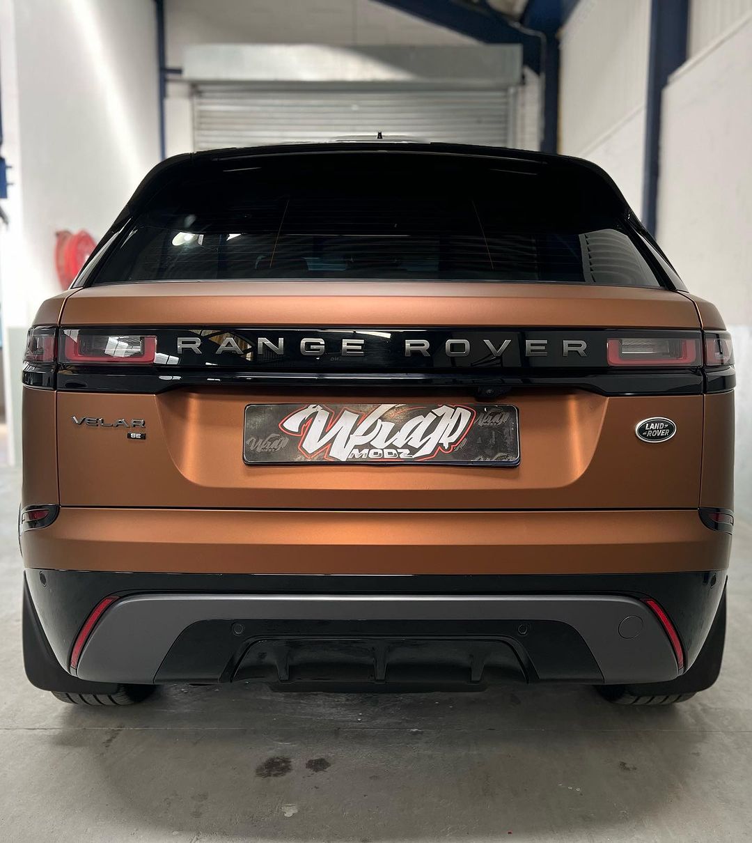 Range Rover|Satin Chrome Silk Copper Vinyl Wrap|Eowrap