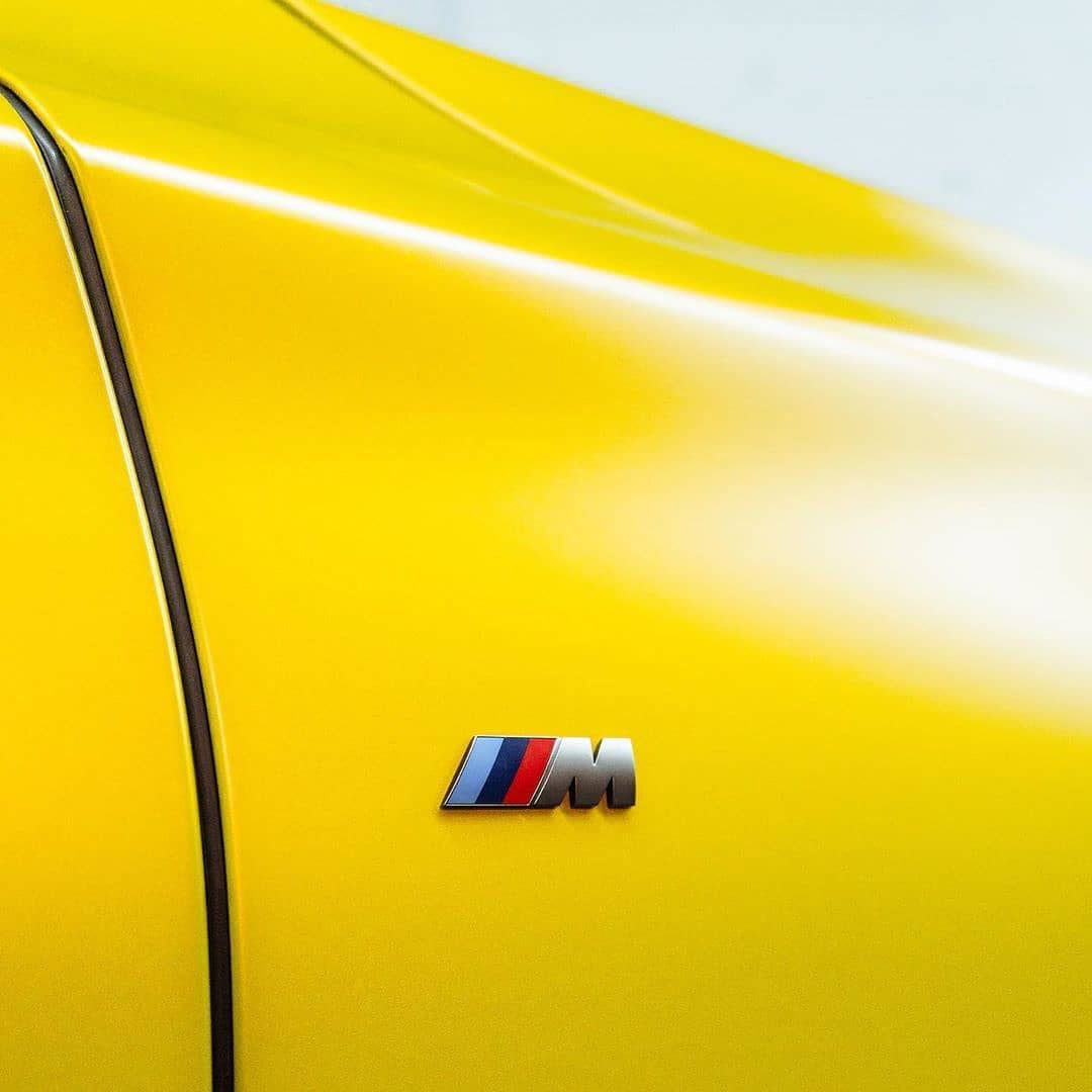 Satin Pearl Neon Yellow Vinyl Wrap