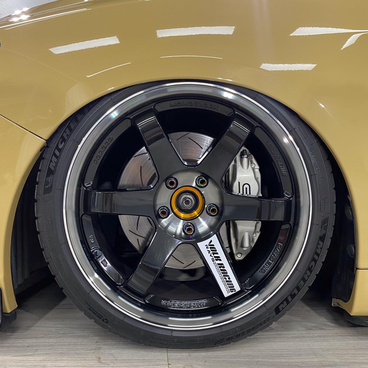 Gloss Desert Yellow PPF