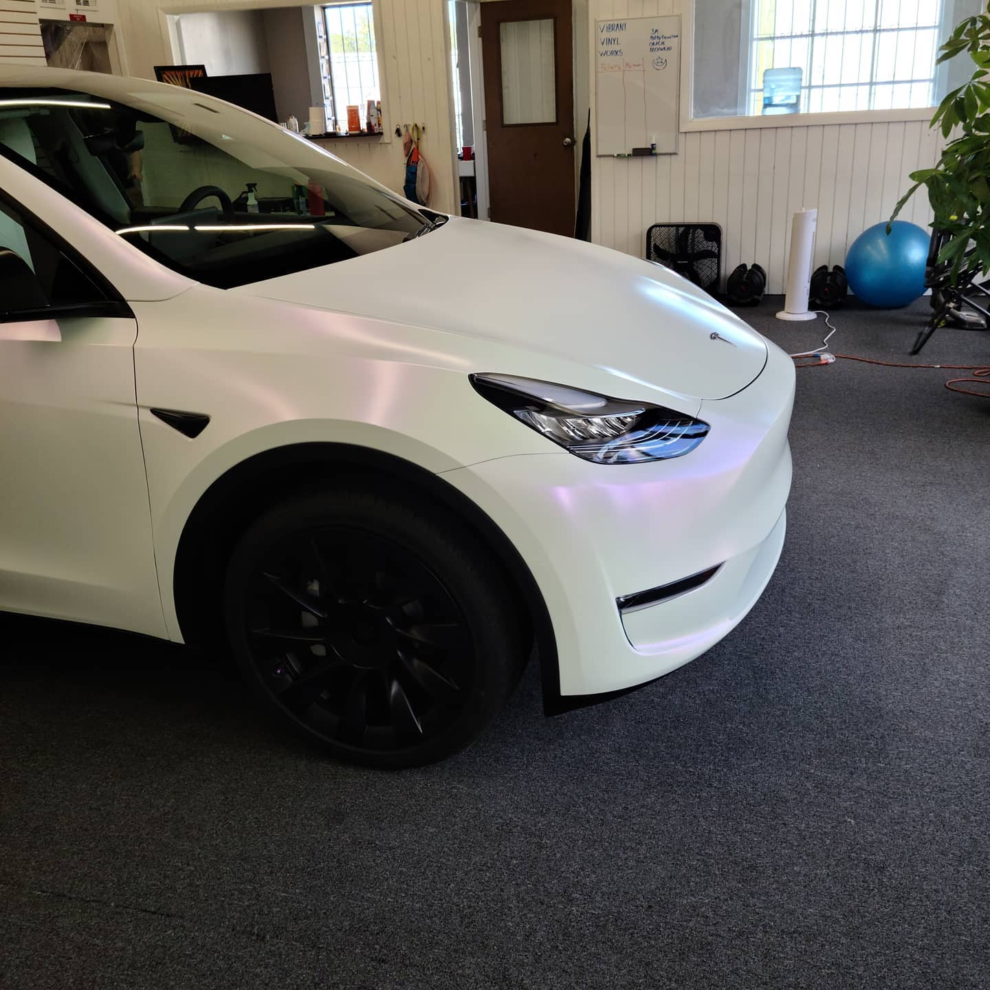 Tesla Model Y|Matte White Purple Vinyl Wrap|Eowrap