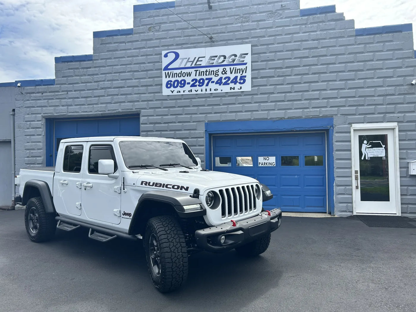 2 the edge window tint & vinyl wrap