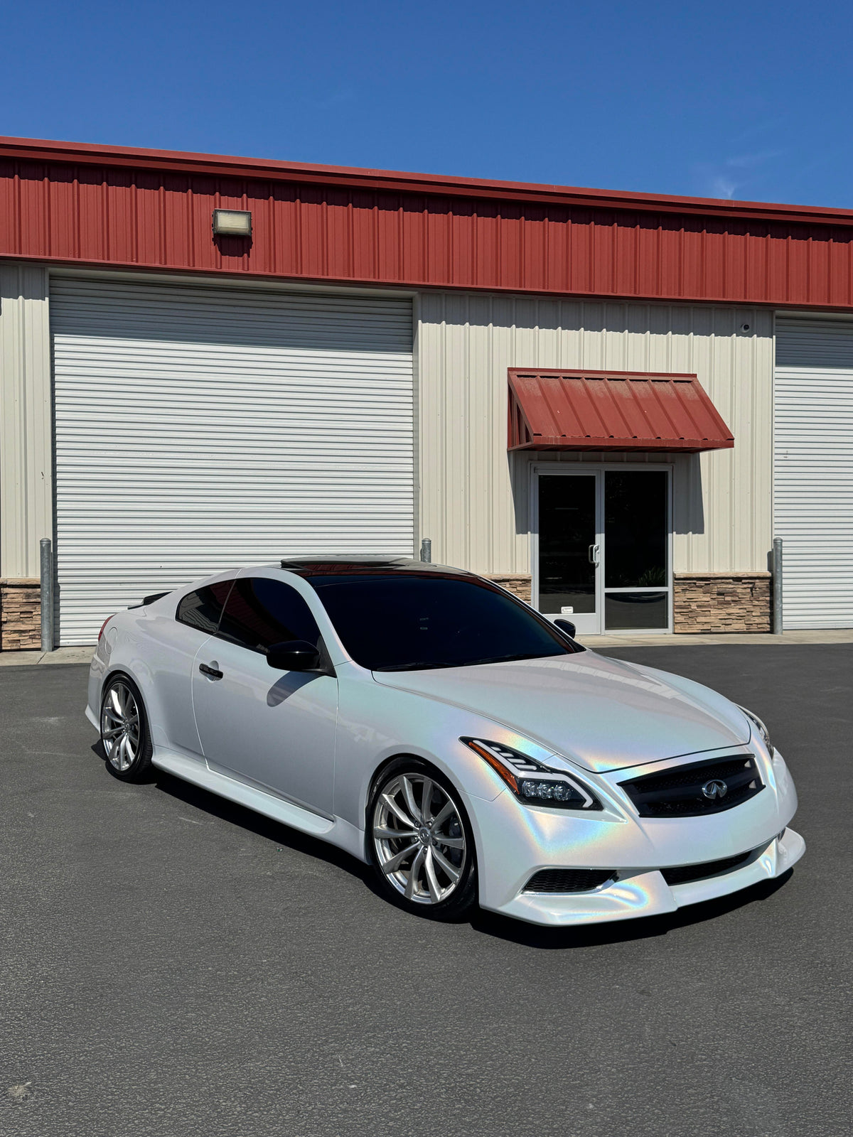 Laser Gloss White Vinyl Wrap installed on Infiniti G37 Coupe (V36) G37 Coupe (V36)