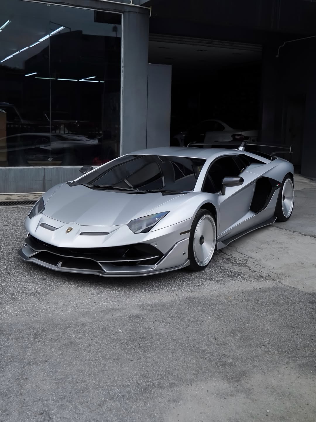 Satin Chrome Aluminum White Vinyl Wrap installed on Lamborghini Aventador SVJ Aventador SVJ