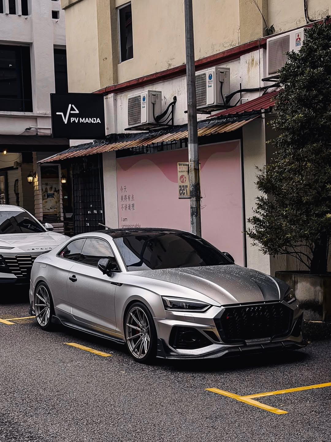 Satin Chrome Silver Vinyl Wrap installed on Audi RS 5 Coupé (B9) RS 5 Coupé (B9)