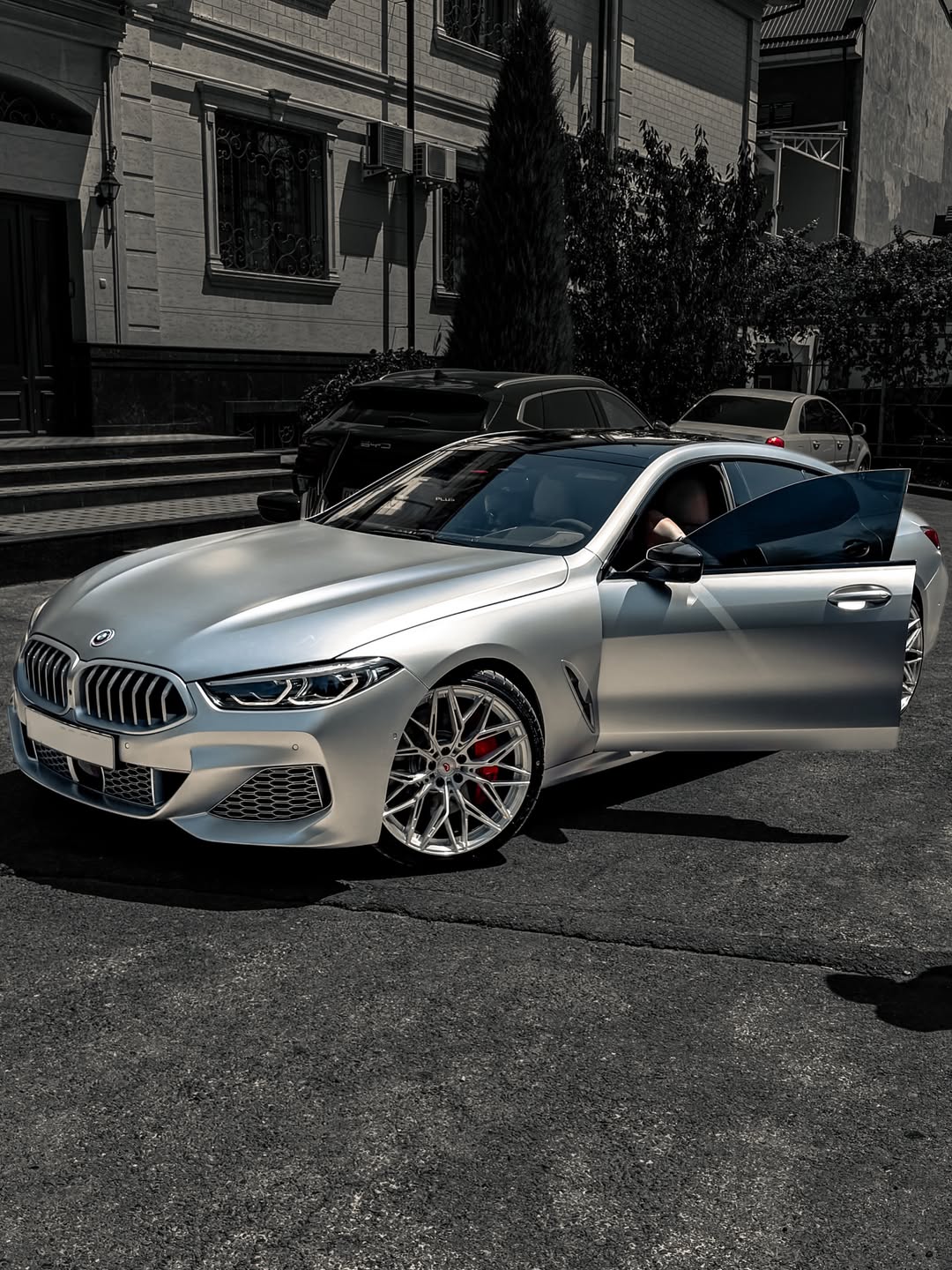 Satin Chrome Silver Vinyl Wrap installed on BMW 8 Series Gran Coupé (G16) 8 Series Gran Coupé (G16)